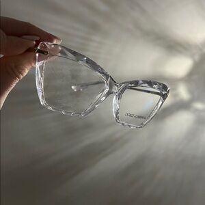 Clear / gold glasses - no brand